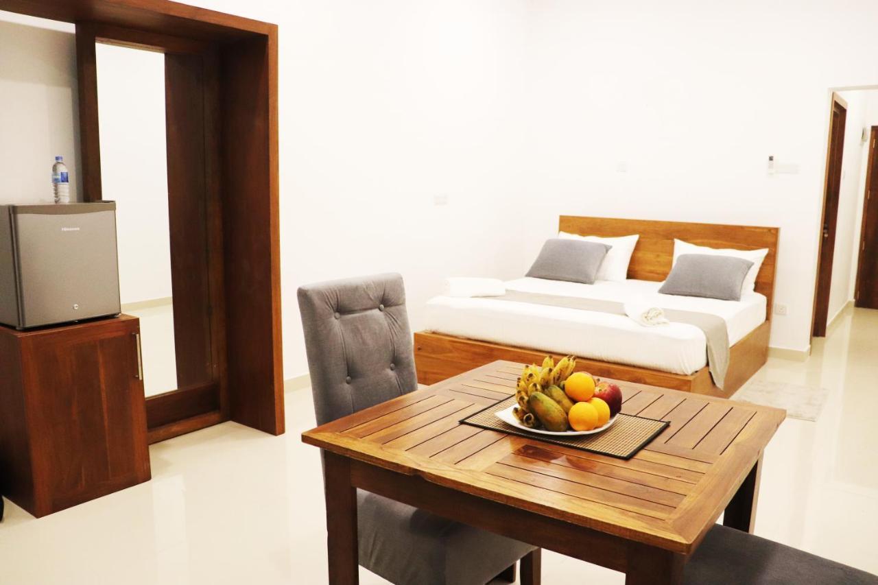 Marakolliya Beach Resort 탕갈레 외부 사진