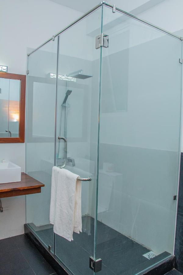 Marakolliya Beach Resort 탕갈레 외부 사진