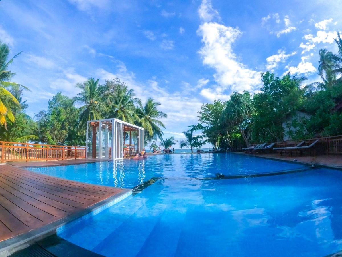 Marakolliya Beach Resort 탕갈레 외부 사진
