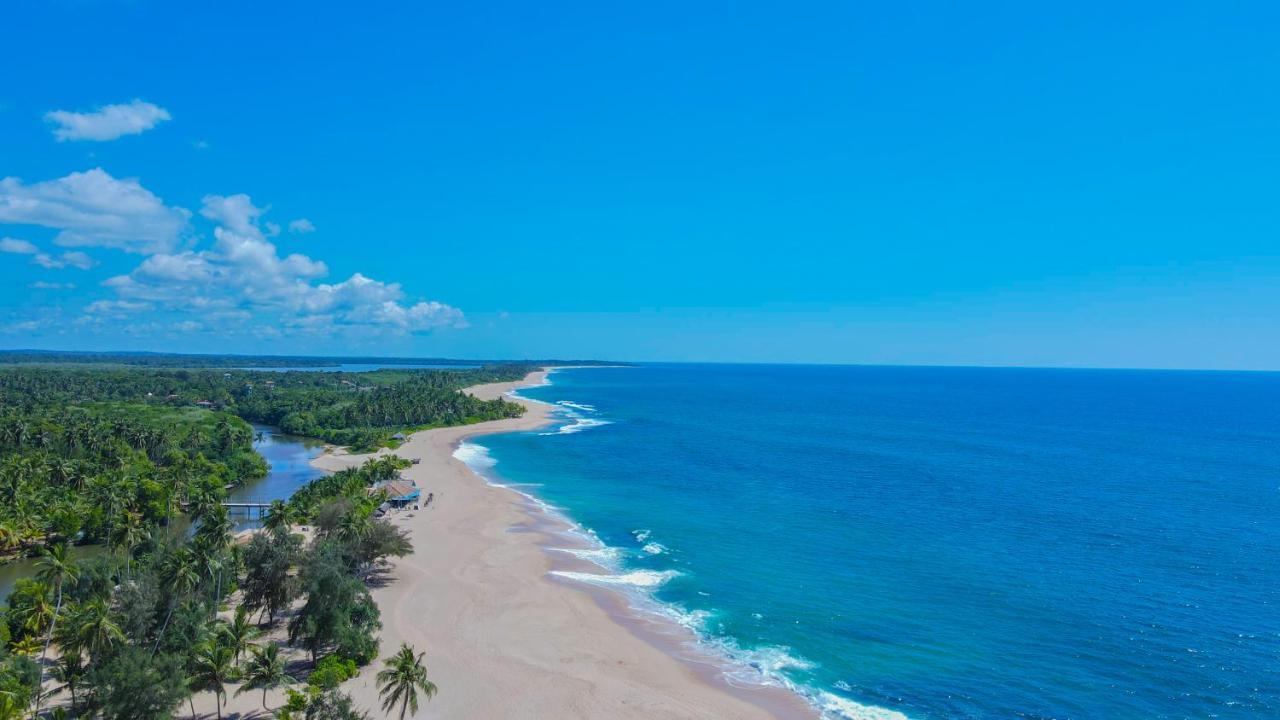 Marakolliya Beach Resort 탕갈레 외부 사진