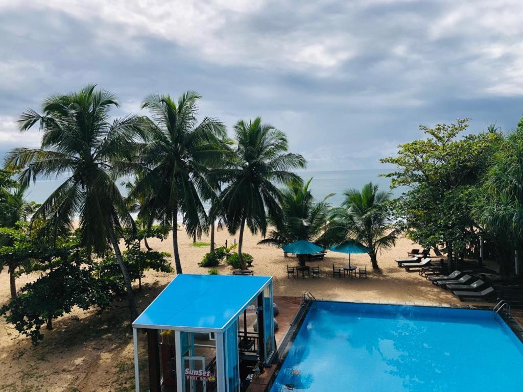 Marakolliya Beach Resort 탕갈레 외부 사진